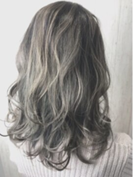 ルービック(Rubik's) ★透明感抜群！Wカラー デザイン