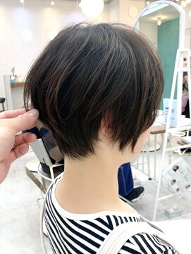 ロミー 本厚木(ROMMY.) 骨格補正/小顔/くびれショート/ひし形シルエット ROMMY.田中