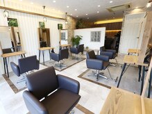 アグ ヘアー ミラ 緑区滝ノ水店(Agu hair mira)の雰囲気（こだわりが詰まった空間★リラックスしてお過ごしください。）