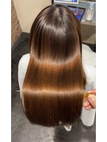 エヴリンアンドペイジ(Evelyn&paige)&nbsp;乾かしただけ絹髪美髪〈神戸元町〉