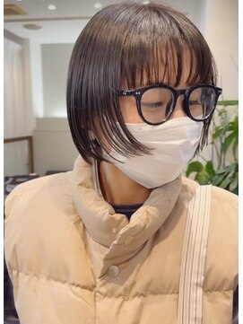 ユーリ(juli) 顔周りレイヤーボブ