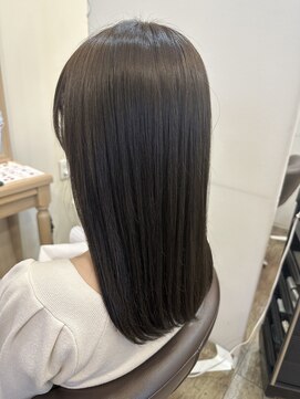 アルターリール(aL ter Rire) うるつやグレージュ