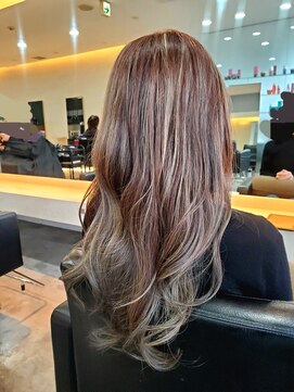 アージェガーデン(AGEE GARDEN) バレイヤージュ+ハイライト