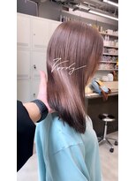 ヴァーディ オモテサンドウ(Vardy omotesando)&nbsp;ベージュカラー・ハイトーン・グレージュ・裾カラー・ダブル