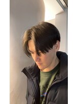 クラシコヘアーヴィラ(CLASSICO hair villa)&nbsp;前下がりセンターパート