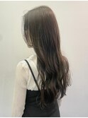 オリーブグレージュ