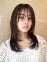 ビュートリアム265(BEAUTRIUM 265) ロングレイヤー/ワンカール/ラウンド前髪/小顔カット/20代30代