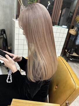 ソルトウォーター(SALT WATER) ピンクベージュ　ハイトーンカラー　ブリーチカラー