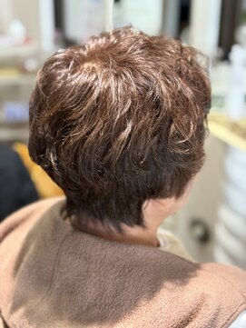 エマニエル(emanuel) 大人女性ショートカット