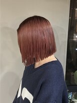 シア(sia)&nbsp;レイヤーボブチェリーレッドぱつっとbobシャギーボブbob心斎橋