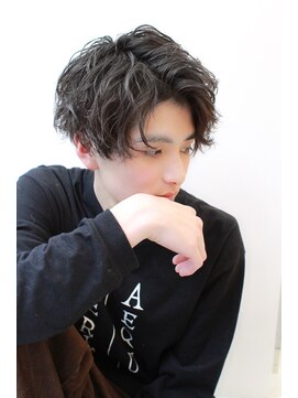 シン(syn) スパイラルパーマ　ツイストスパイラルパーマ 波巻きパーマ