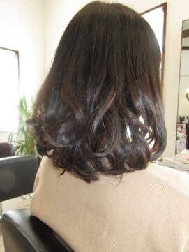 コア フィール ア デイ(COIFFURE A DAY) ワンカールミディアム