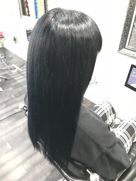 ミミック (mimic) ブラックアッシュにほんのりブルーのTRICKstyle！