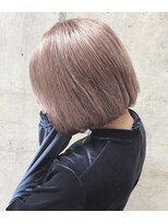 ローグ(LOGUE)&nbsp;【LOGUE】外国人風ミルクグレージュ×ミニボブ