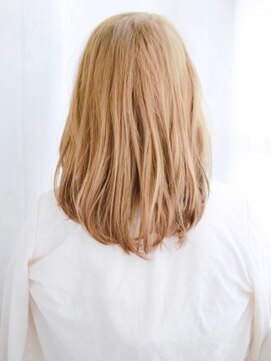 ヘアメイク ナル(hair make nalu) ハイトーンカラーのゆるふわミックスカール