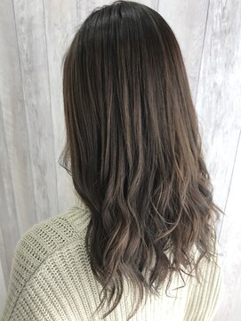 シエル 立川店(CIEL) 【CIEL原田】ハイライトを使ったミルクティートパーズ！