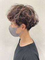 ヴォロンテ(volonte)&nbsp;マッシュショート／大人可愛い　やわらかパーマスタイル