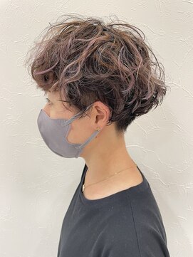 ヴォロンテ(volonte) マッシュショート／大人可愛い　やわらかパーマスタイル