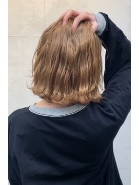 トッカ ANNEX京都河原町(tocca) 1ブリーチで理想の透明感を☆