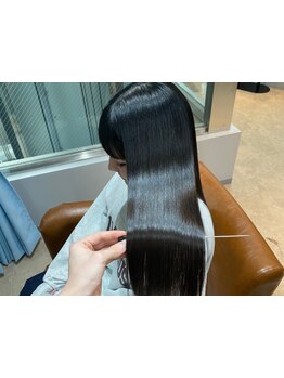 髪質改善を追求し、研究を重ねたsophia独自の施術でどんな髪質でもサラサラの艶髪に*天使の輪も夢じゃない!