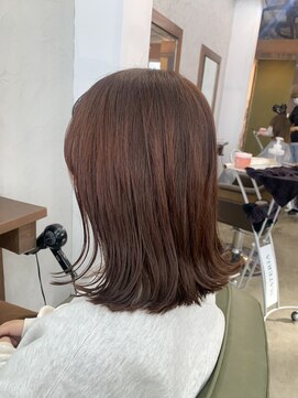 ヘアメイク デザート(HAIR MAKE DESART) 佐藤洋一【切りっぱなしピンブラウン】