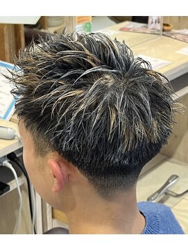 アース 長崎時津店(HAIR&MAKE EARTH) ツーブロックショート×メッシュキャップ