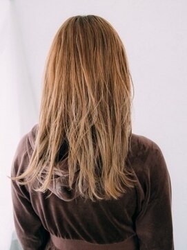 ヘアアンドリラクゼーション シャッセ(Hair&Relaxation SASE) ハイレイヤーロング