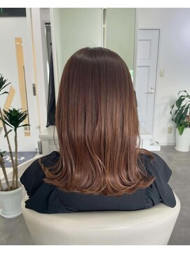 ツーバイヘアーズチーク(2 by hair. s chic) 外ハネミディアム×透明感ベージュ