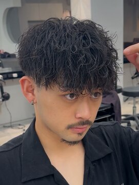 ゴールドシブヤ(GOALD SHIBUYA) 黒髪下ろしスペインカール