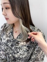 リラ バイ ミラ 新宿(LILA by MILA) イヤリングカラー/前髪インナーカラー/ミルクベージュバイカラ