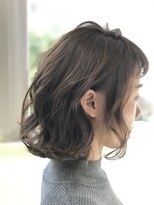 アヴェク トワ(avec toi)&nbsp;外ハネボブ×アッシュベージュ×短めバング