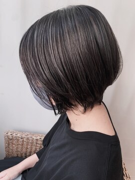 ネオリーブ シュシュ 神保町店(Neolive susu) 畠山雄大　シャドールーツカラー・白髪ぼかしハイライトカラー