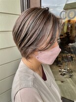 ヘア メイク ココ(hair make coco)&nbsp;動きのあるホワイトグレージュ♪♪