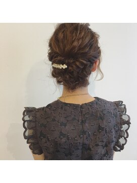 クールブ(Courbe) お呼ばれアレンジ♪