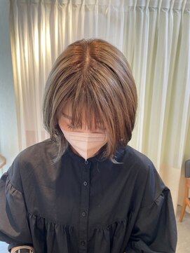 トルチュディジャンナ(Tortue de Janna) オシャレさんのダブルカラーのヌーディーヘアカラー