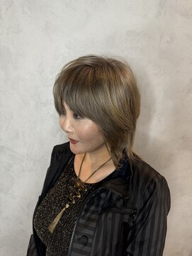 アイドット(i.) ウルフカット＋カラー