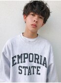 ソフトツーブロック×くせ毛風パーマ