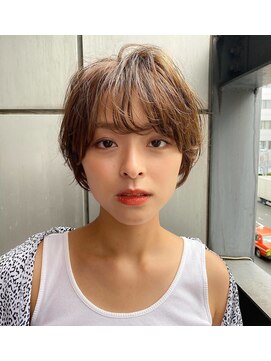 ランド(Land.) 面長解消《20代30代》流せる前髪/くびれショート/耳掛けショート