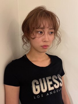 トナリ(tonari) 透明感！暖かみベージュ