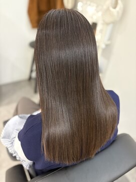 エスト(est) 60代から始める髪質改善トリートメント！【新宿髪質改善】