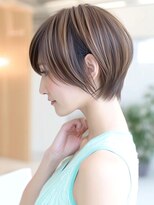 トワ 仙台店(toi)&nbsp;【レイヤー】ヘーゼルベージュ・ショートボブ・イルミナカラー