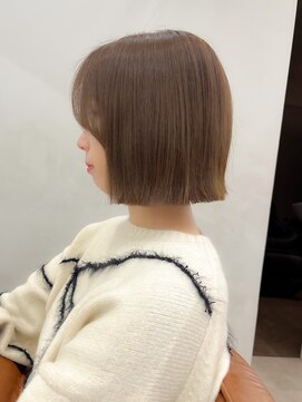 ガーデンヨコハマ(GARDEN YOKOHAMA) 【チバ】切りっぱなしボブ　オリーブベージュ　似合わせカット