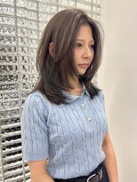 イル 天神西通り店(ill)&nbsp;20代30代ボブ/ミディアムレイヤー／グレージュ/透明感/天神/大名