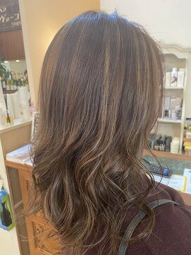 ヘア ヴァーゴ(Hair vago) ナチュラルハイライト