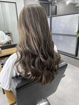 ウェイビー 桜木町店(WAVY) 【ブリーチあり】コントラストのあるハイライト