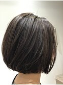 レイヤーショートボブ
