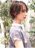 柔らかさと丸みのある抜け感ショート