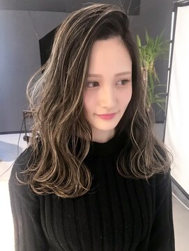 キング 枚方店(K!ng) 大人上品を演出するベージュ系ハイライト