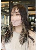 ナチュラル ヘアーデザイニング(Natural hair designing) イヤリングカラー　ミルクティーアッシュ