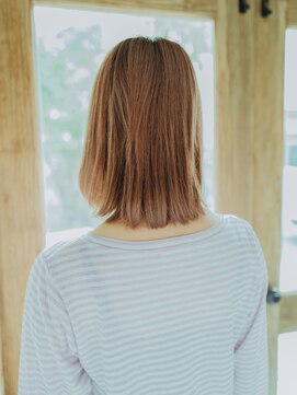 アマリス(Amaris) ナチュラルロングボブ20代/30代/40代/庭瀬